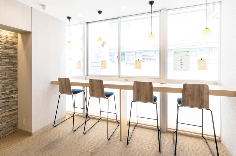 待合カウンター