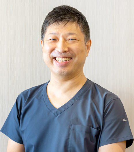 医師　岩井 秀憲